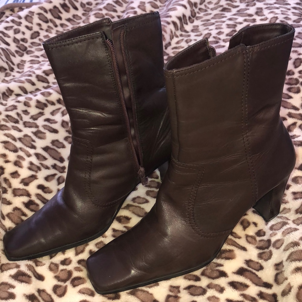 MAKE ME AN OFFER LEATHER ANKLE BOOTS